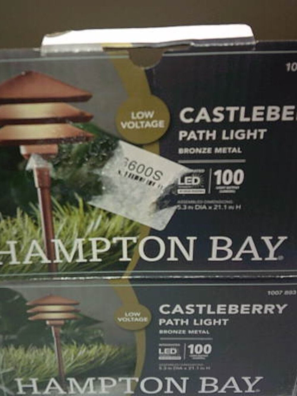 NEW HAMPTON BAY CASTLEBERRY PATH LIGHT 100 LUMENS BRONZ METAL LOW VOLTAGE LED 🔥